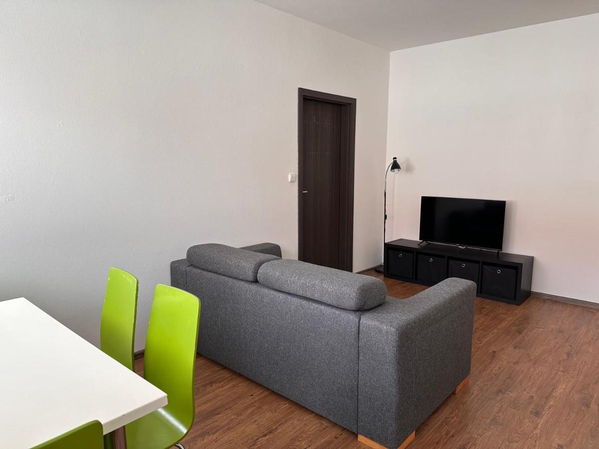 Apartman Ab Kryte Parkovani Zdarma 체스케부데요비체 외부 사진